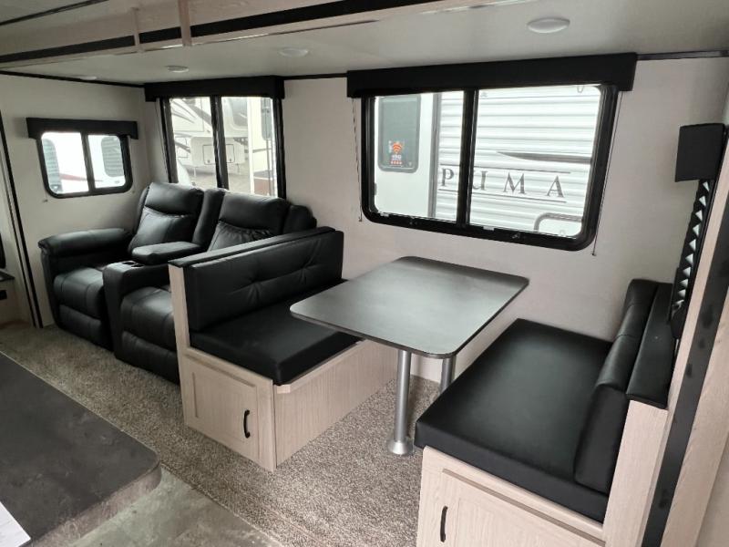 Coachmen Dinette