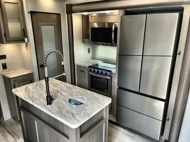 Coachmen Kitchen