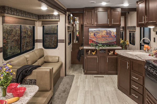 Top 5 Best Travel Trailers W Outdoor, Best Outdoor Kitchens In Travel Trailers