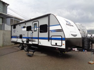 front kitchen travel trailers
